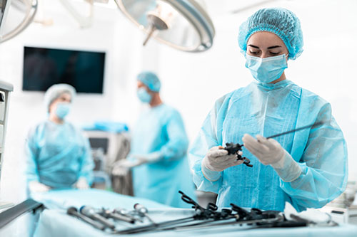 Surgical assitant in the operating room